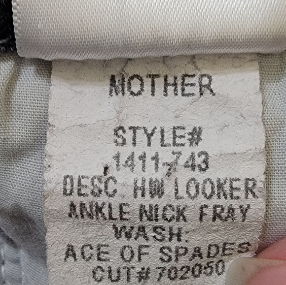 Mother High Waisted Looker Ankle Nick Fray Jeans - Picture 16 of 16